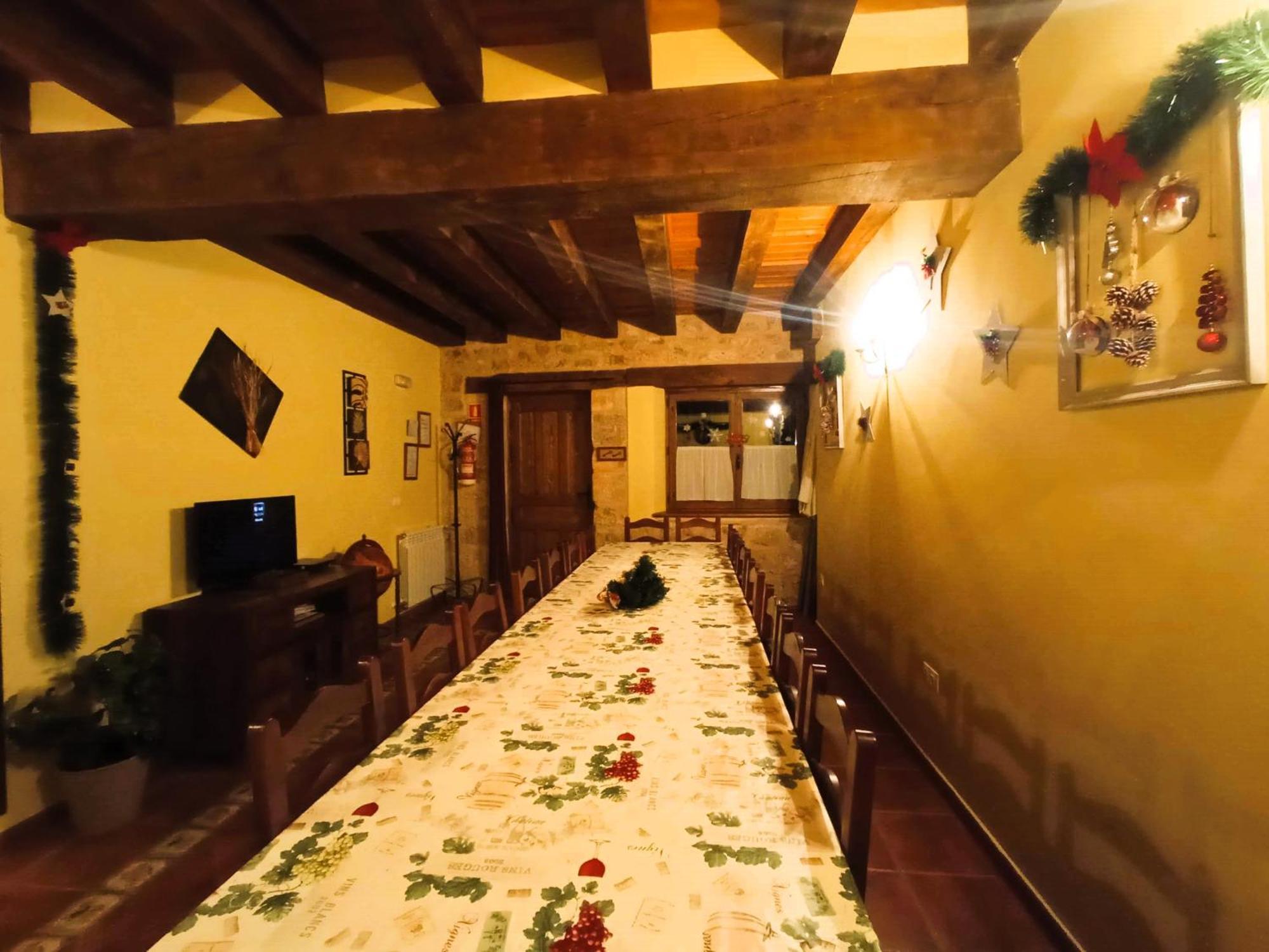 La Hacendera Entre Hoces - 20-28Pax-10 Hab Con Banos En Suite Maderuelo Exterior foto